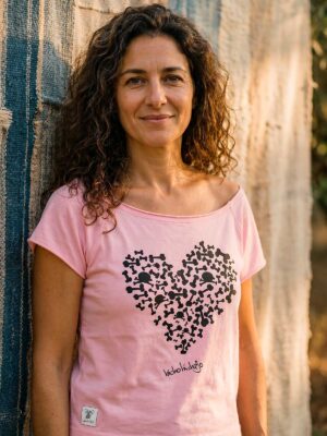 Miss Huesos Corazón. Camiseta Fly de algodón orgánico